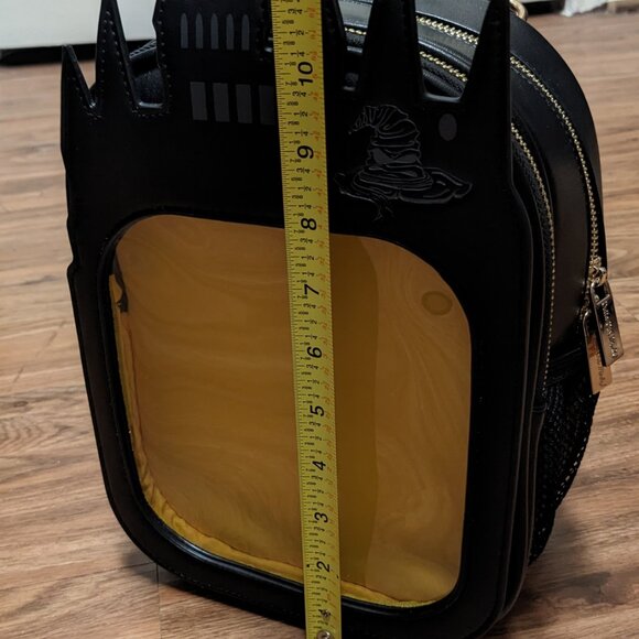 Hogwarts Hufflepuff Ita Pin Bag Backpack
